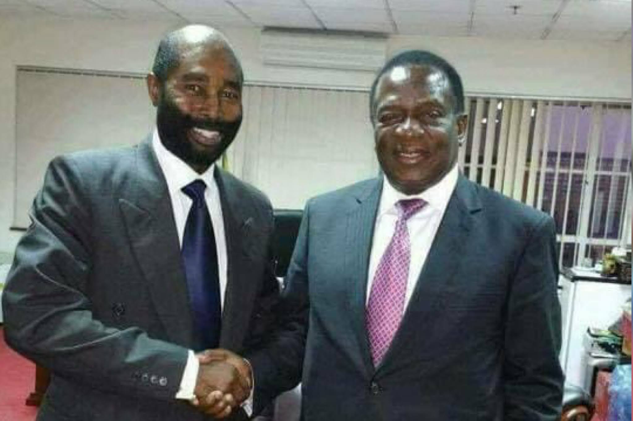 Zimbabwe plans to build a new ‘Dubai’ City 1 Project facilitator Robert Rosenthall with Zimbabwe President Mnangagwa