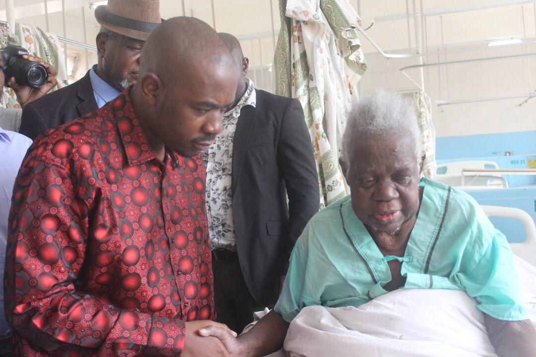 CHAMISA TO SOUND THE SIGNAL...as Zimbabweans Wait On Way Forward 1 Nelson Chamisa during his visit to hospital to assess the situation on the ground