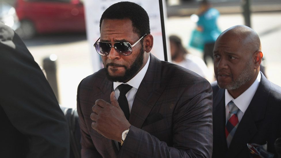 Home 156 R. Kelly’s Sales Rise 500 Percent After Conviction