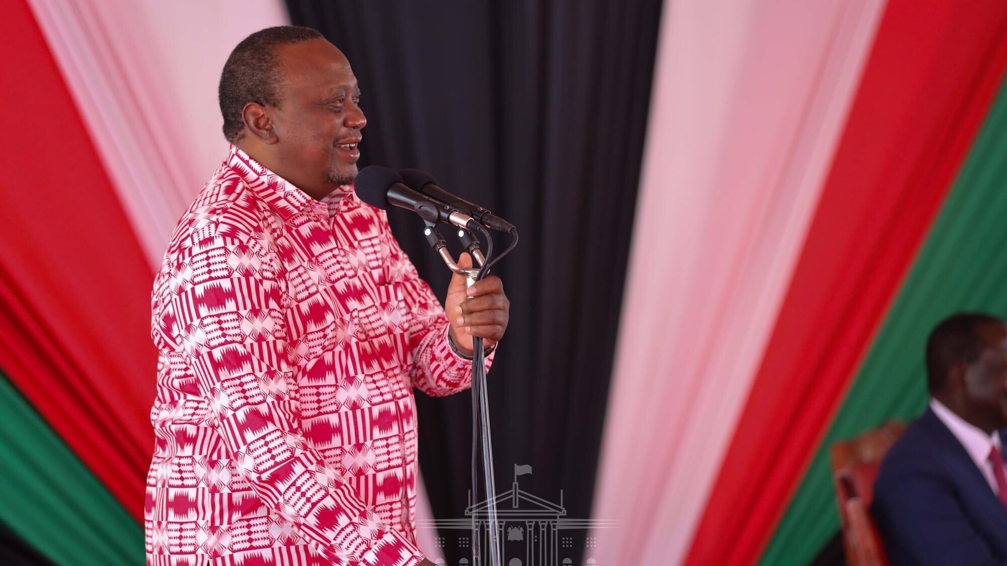 President Kenyatta calls on constitutional commissions to work with government 1 Uhuru Kenyatta